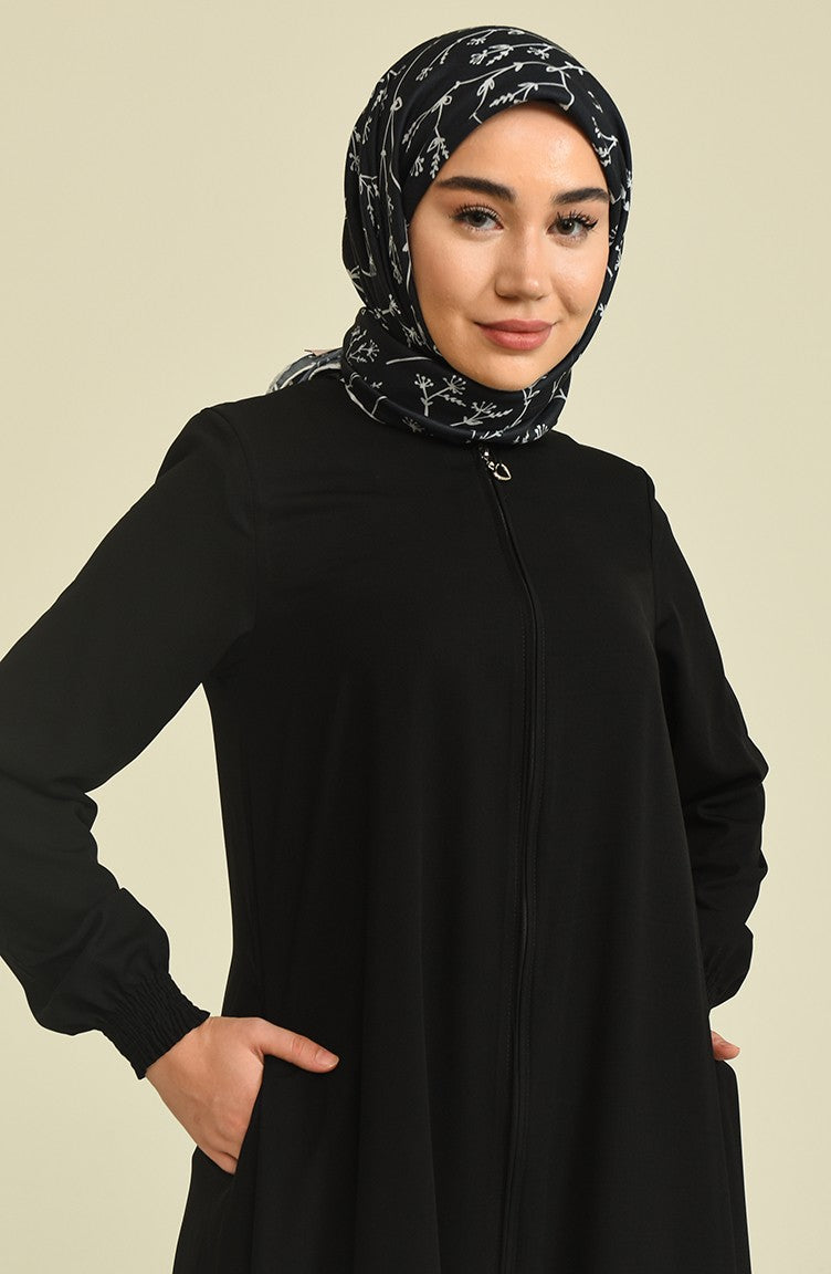 عباية سوداء