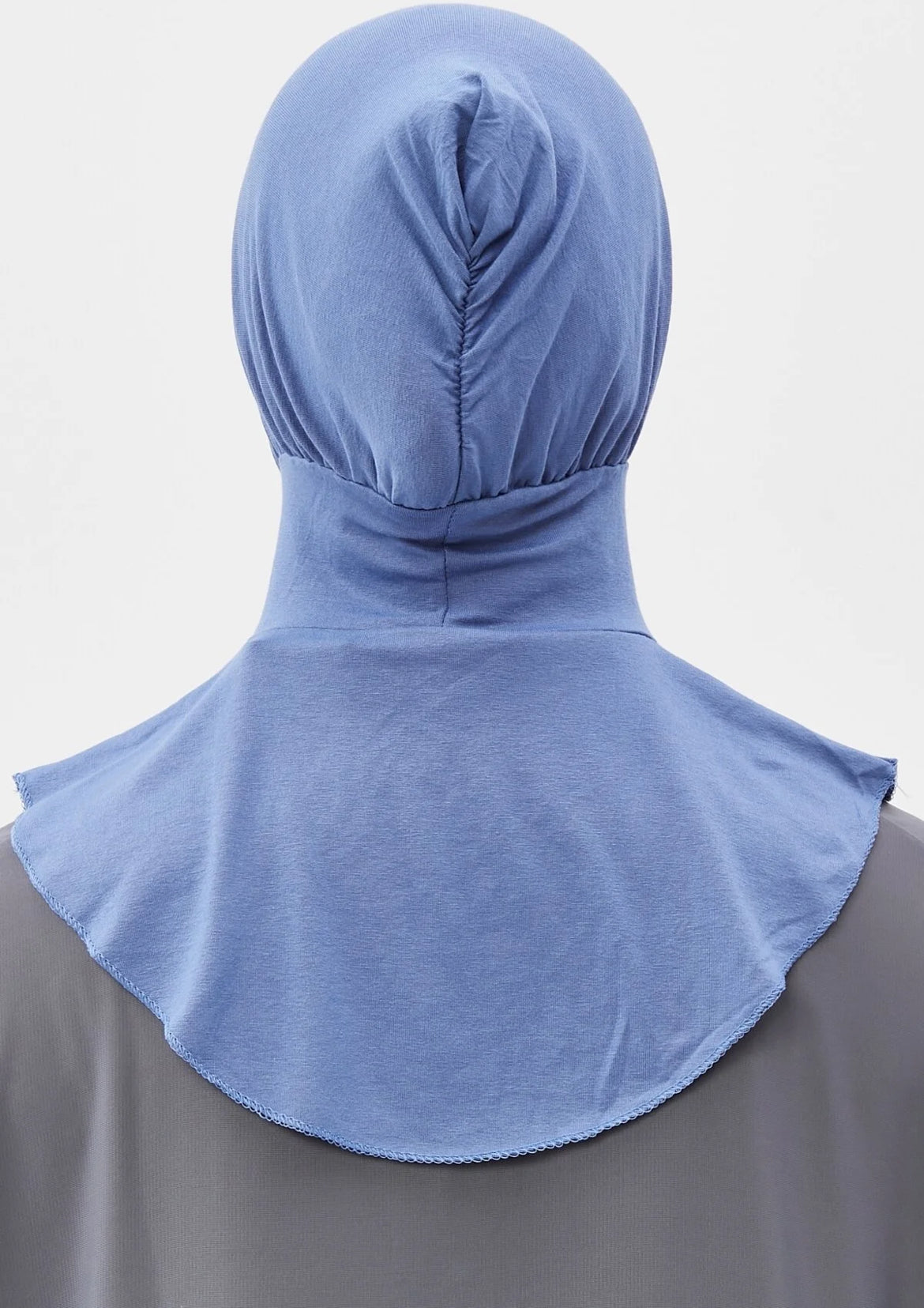 قبعات مع غطاء الرقبة