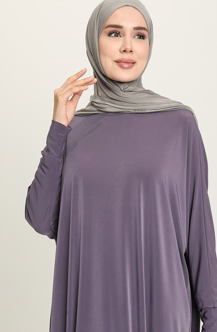 عبايات ليلكية بأكمام الخفاش